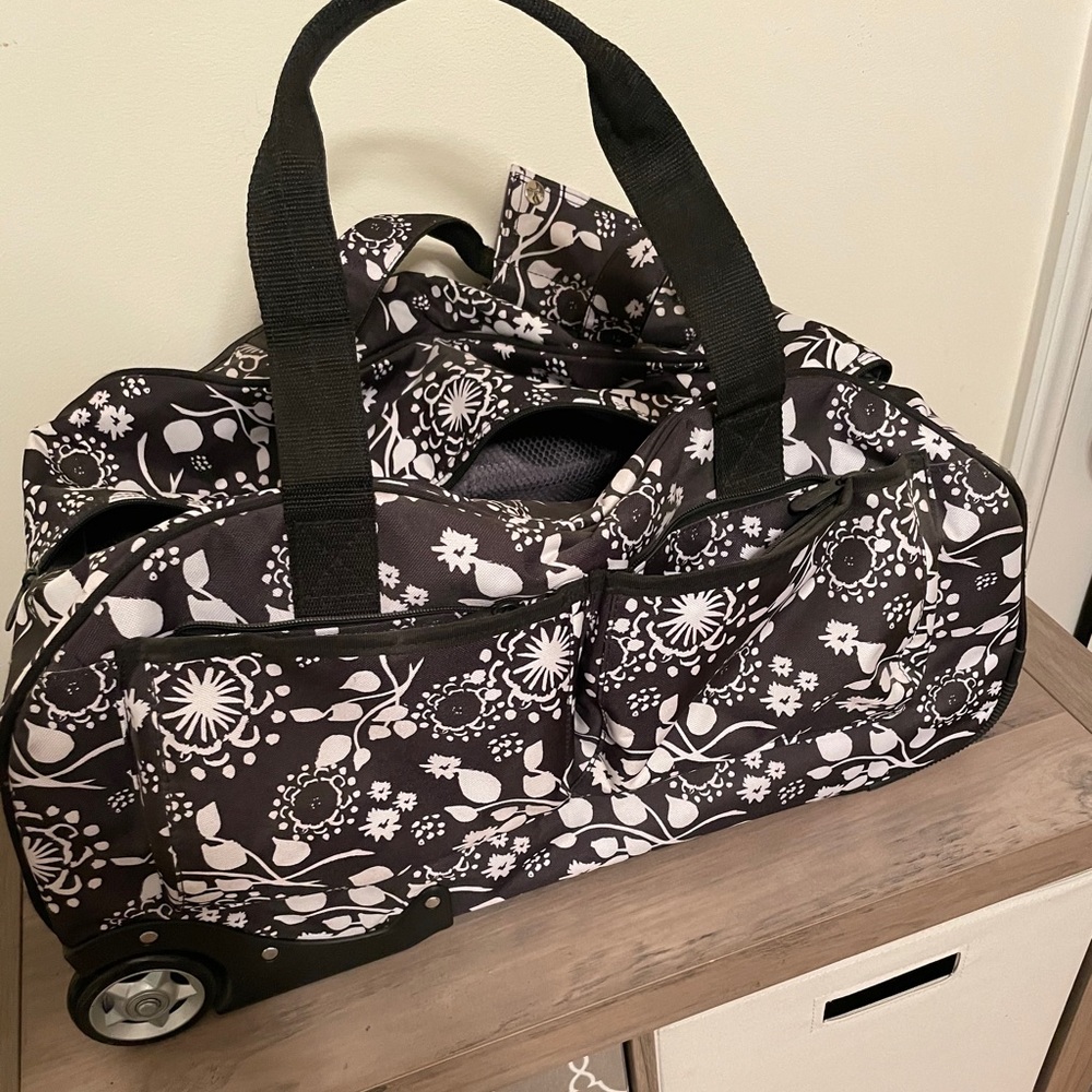 Thirty-One wheeled Weekender Bag